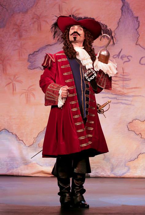La Revanche du Capitaine Crochet [FINI] - Théâtre des Variétés