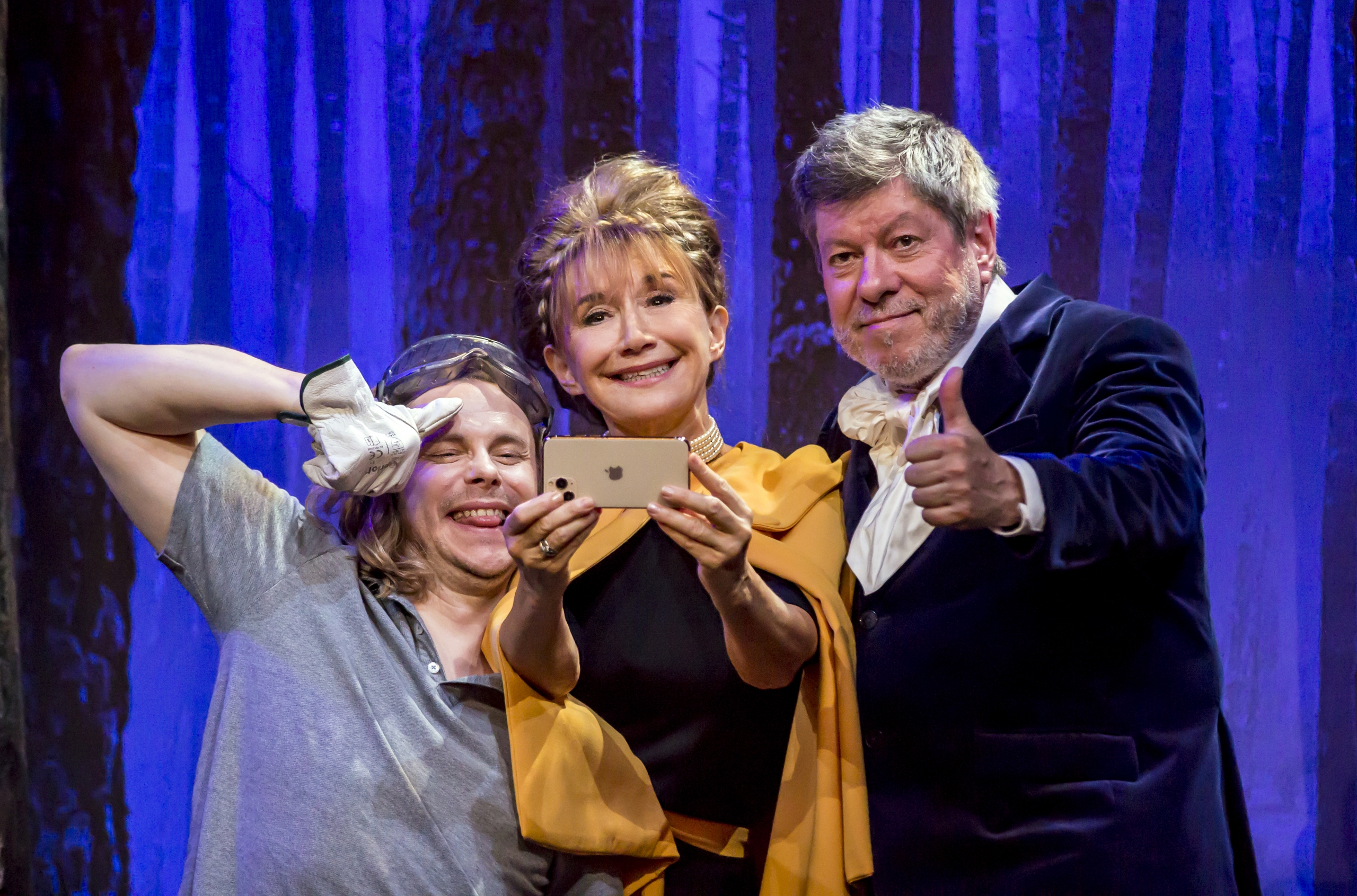 La Famille et Le Potager [FINI] - Théâtre des Variétés